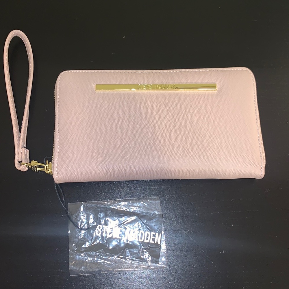 Steve Madden Pink Wristlet Wallet 🆕